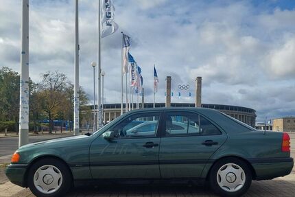 Mercedes-Benz C 180 Gebrauchtwagen