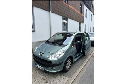Peugeot 1007 Gebrauchtwagen