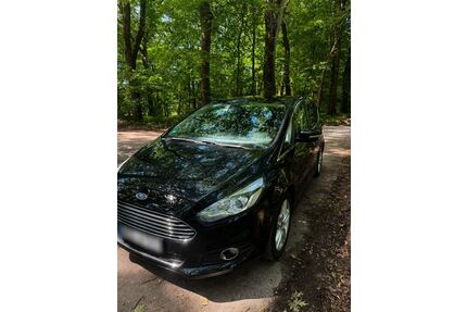 Ford S-Max Gebrauchtwagen