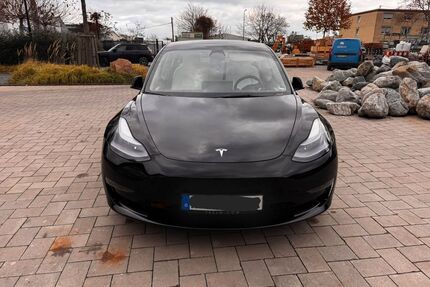 Tesla Model 3 Gebrauchtwagen