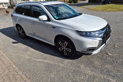 Mitsubishi Plug-in Hybrid Outlander Gebrauchtwagen