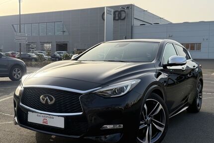 INFINITI Q30 Gebrauchtwagen