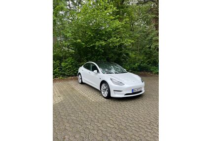 Tesla Model 3 Gebrauchtwagen