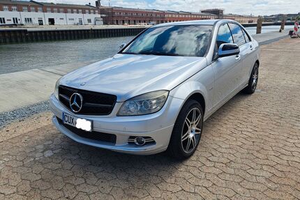 Mercedes-Benz 230 Gebrauchtwagen