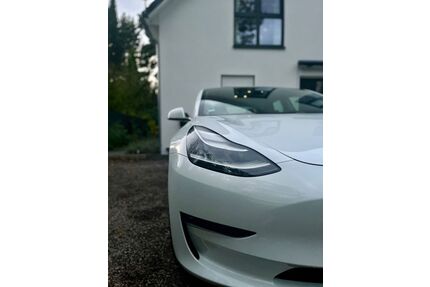 Tesla Model 3 Gebrauchtwagen