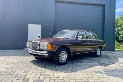 Mercedes-Benz 240 Gebrauchtwagen