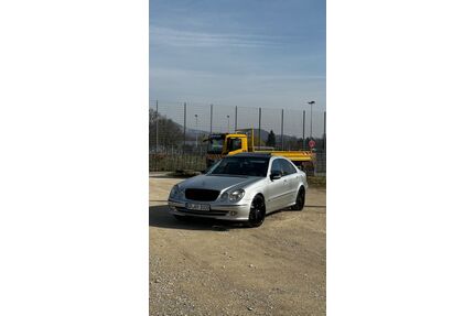 Mercedes-Benz E 240 Gebrauchtwagen