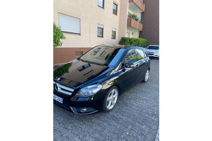 Mercedes-Benz B 180 Gebrauchtwagen
