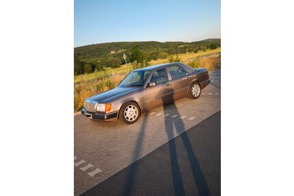 Mercedes-Benz 260 Gebrauchtwagen