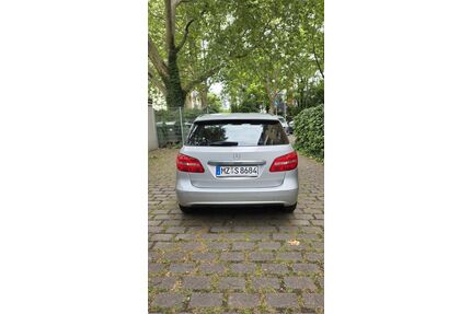 Mercedes-Benz B 180 Gebrauchtwagen