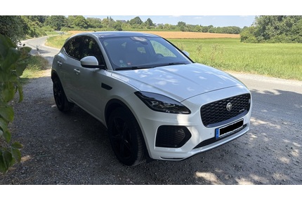 Jaguar E-Pace Unfallfahrzeug