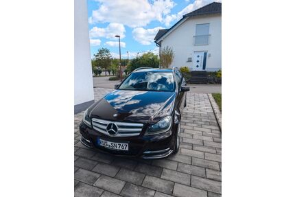 Mercedes-Benz 220 Gebrauchtwagen