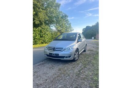 Mercedes-Benz B 200 Gebrauchtwagen
