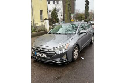 Hyundai Elantra Gebrauchtwagen