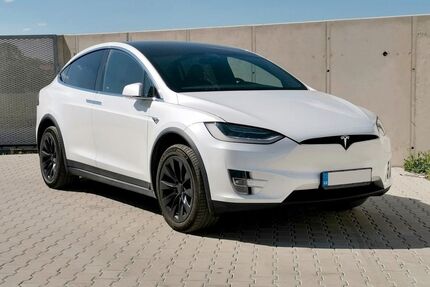 Tesla Model X Gebrauchtwagen