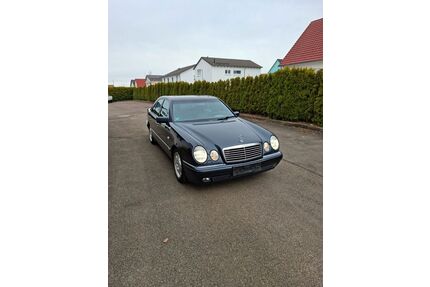 Mercedes-Benz E 240 Gebrauchtwagen