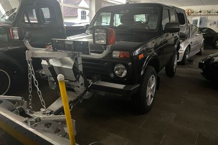 Mercedes-Benz Niva 