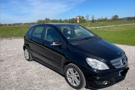 Mercedes-Benz B 180 Gebrauchtwagen