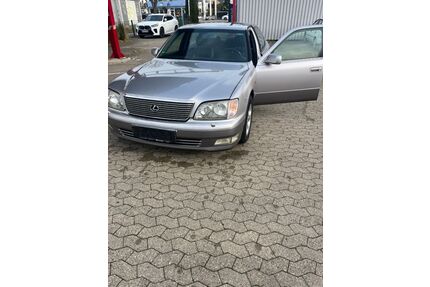 Lexus LS 400 Gebrauchtwagen