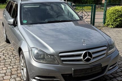 Mercedes-Benz 220 Gebrauchtwagen