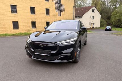Ford Mustang Mach-E Gebrauchtwagen