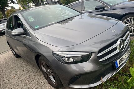 Mercedes-Benz B 180 Gebrauchtwagen