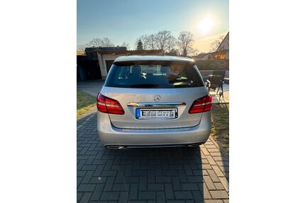 Mercedes-Benz B 180 Gebrauchtwagen