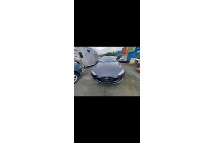 Tesla Model S Gebrauchtwagen