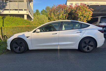 Tesla Model 3 Gebrauchtwagen