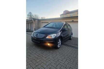 Mercedes-Benz B 200 Gebrauchtwagen