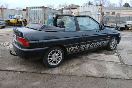 Hyundai Escort 
