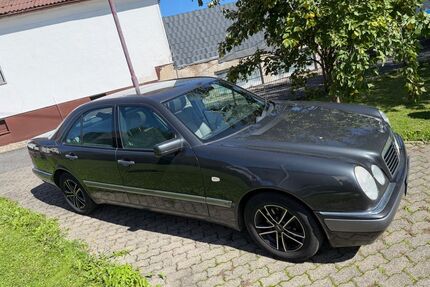 Mercedes-Benz E 200 Gebrauchtwagen