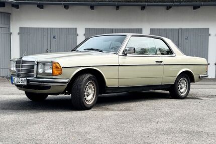 Mercedes-Benz 230 Gebrauchtwagen