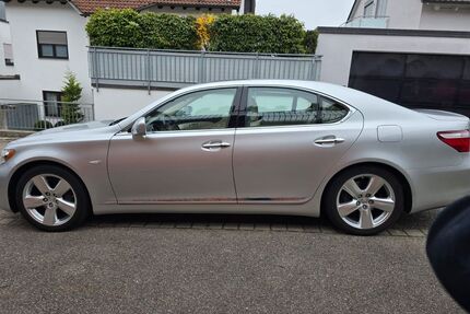 Lexus LS 460 Gebrauchtwagen