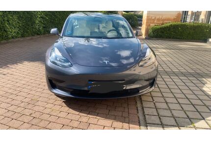 Tesla Model 3 Gebrauchtwagen