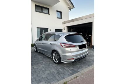 Ford S-Max Gebrauchtwagen