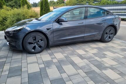 Tesla Model 3 Gebrauchtwagen