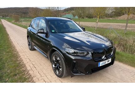 BMW iX3 Gebrauchtwagen