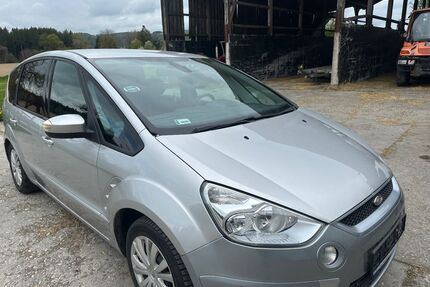 Ford S-Max Gebrauchtwagen