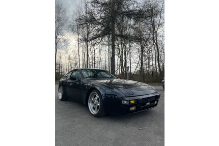 Seat 944 