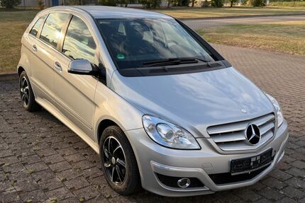 Mercedes-Benz B 180 Gebrauchtwagen