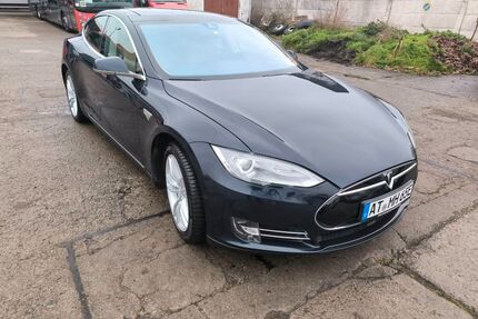 Tesla Model S Gebrauchtwagen