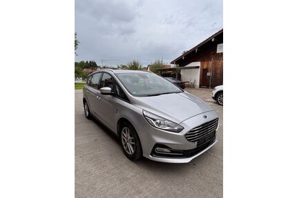 Ford S-Max Gebrauchtwagen