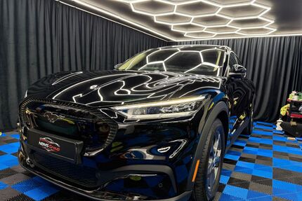 Ford Mustang Mach-E Gebrauchtwagen