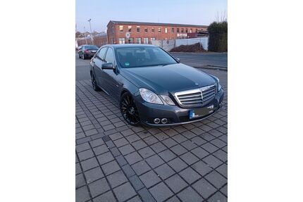 Mercedes-Benz 220 Gebrauchtwagen