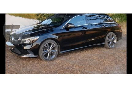 Mercedes-Benz CLA 220 Shooting Brake Gebrauchtwagen
