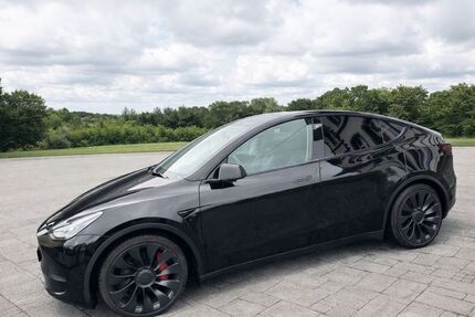 Tesla Model Y Gebrauchtwagen