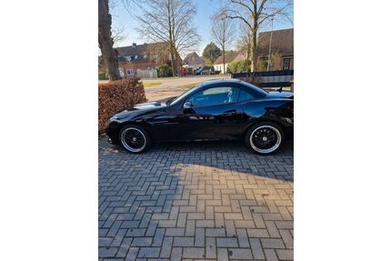 Mercedes-Benz SLC 180 Gebrauchtwagen