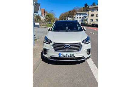 Hyundai Grand Santa Fe Gebrauchtwagen