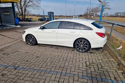 Mercedes-Benz CLA 220 Shooting Brake Gebrauchtwagen
